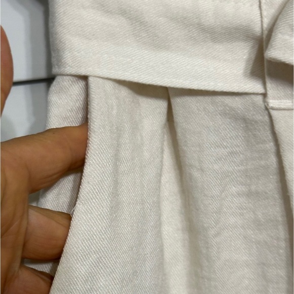 🛍️a new day high waist Shorts with belt Size S excellent condition - Picture 3 of 9